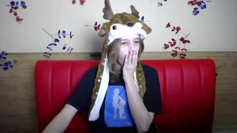 Snapshot of letty_curly chatting on 12/05/24, 06:10 letty_curly online show from 12/05/24, 06:10