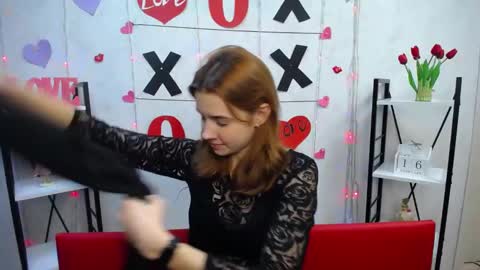 Snapshot of letty_curly chatting on 02/16/25, 09:15 letty_curly online show from 02/16/25, 09:15