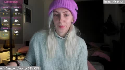 LeaVixx online show from 01/13/25, 09:31