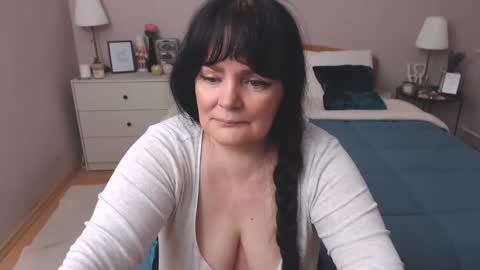 Mary online show from 01/04/25, 05:26