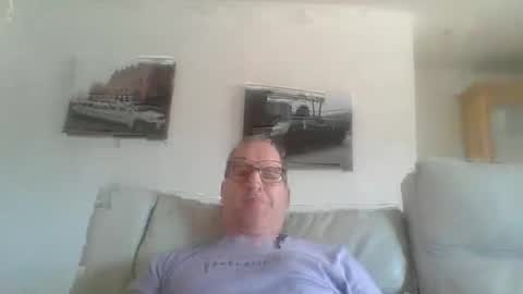 Snapshot of levensgenieters2 chatting on 02/17/25, 10:40 levensgenieters2 online show from 02/17/25, 10:40