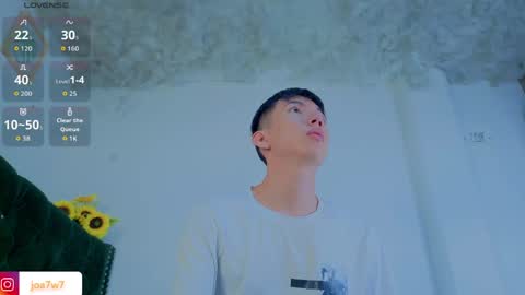 Levi  online show from 04/30/26, 02:45