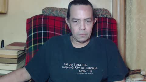 Snapshot of levon48 chatting on 01/04/25, 01:10 levon48 online show from 01/04/25, 01:10