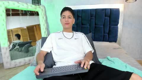 LevySteven online show from 11/21/25, 08:46