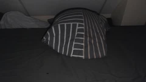 Snapshot of lewenzi chatting on 02/03/26, 02:53 lewenzi online show from 02/03/26, 02:53