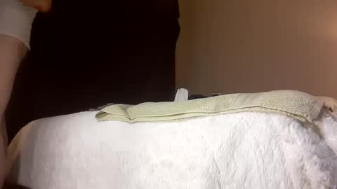 Snapshot of lewis5543 chatting on 02/26/26, 01:10 lewis5543 online show from 02/26/26, 01:10