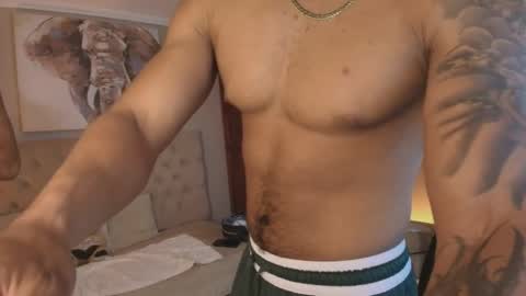 Snapshot of lewishamiltom chatting on 03/26/26, 07:30 lewis online show from 03/26/26, 07:30