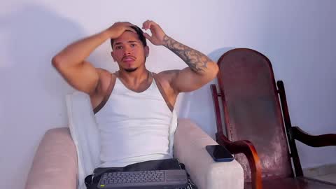 Snapshot of lewishamiltom chatting on 04/24/26, 09:17 lewis online show from 04/24/26, 09:17