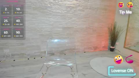 Lexi online show from 10/04/25, 06:11