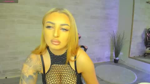 Lexi online show from 10/22/25, 05:30
