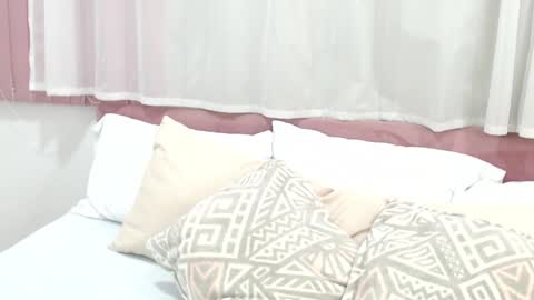 Gabrielle online show from 03/10/25, 01:54