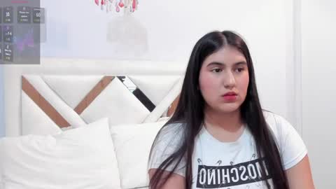 Snapshot of lexi_bloom chatting on 04/01/26, 01:41 Gabrielle online show from 04/01/26, 01:41