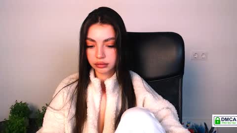 Alexia online show from 11/13/25, 02:49