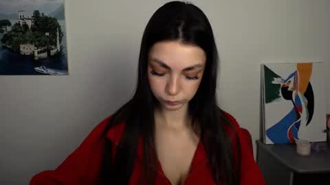 Alexia online show from 12/01/25, 12:32