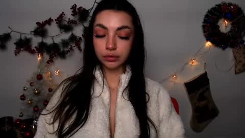 Alexia online show from 12/15/25, 12:53