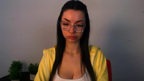 Snapshot of lexi_jos chatting on 05/04/26, 12:56 Alexia online show from 05/04/26, 12:56