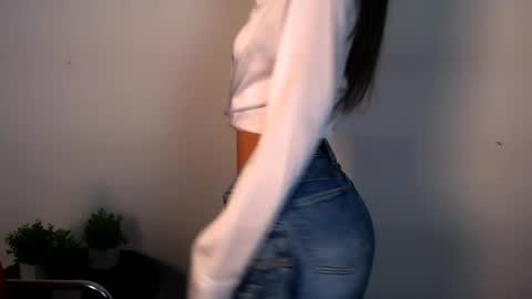 Snapshot of lexi_jos chatting on 05/30/26, 12:57 Alexia online show from 05/30/26, 12:57