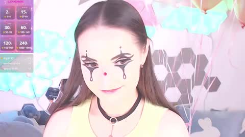 Snapshot of lexi_kiss chatting on 01/11/25, 02:04 Alexia online show from 01/11/25, 02:04