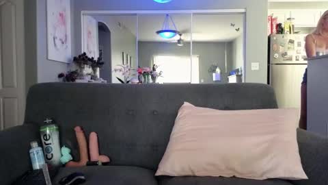 Lexi online show from 09/09/25, 06:18