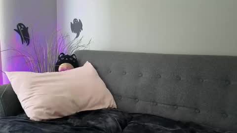 Lexi online show from 09/30/25, 06:02