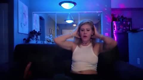 Lexi online show from 11/22/25, 03:49