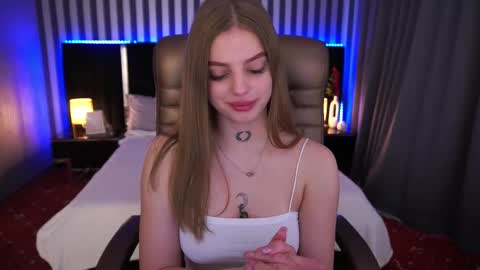 lexi_si online show from 02/27/25, 07:44