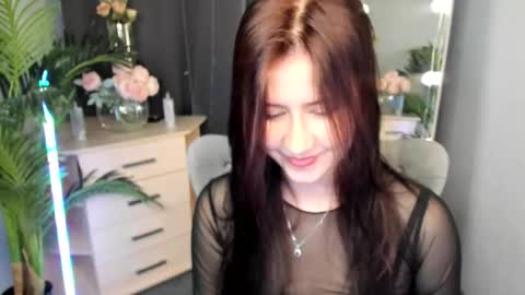 Vicki online show from 09/18/25, 03:03