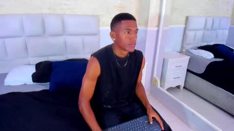 Snapshot of lexianddeker chatting on 09/30/25, 04:56 Lexi Derek online show from 09/30/25, 04:56