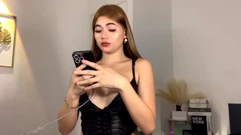 Lexie online show from 06/07/26, 12:15