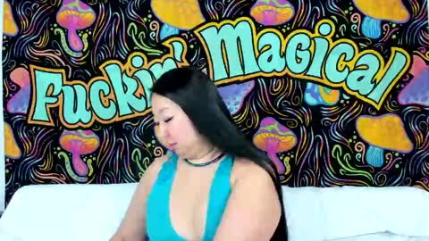 Lexie Mack online show from 11/19/25, 05:46