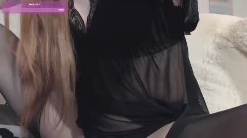 Lexie  online show from 02/28/25, 12:20