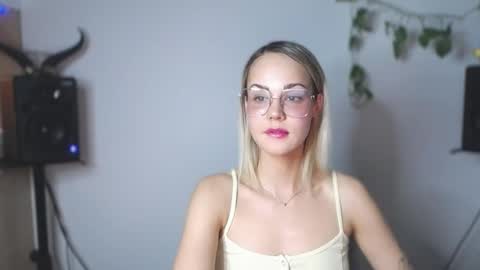 Snapshot of lexie_wild chatting on 03/03/25, 10:10 Lexie online show from 03/03/25, 10:10