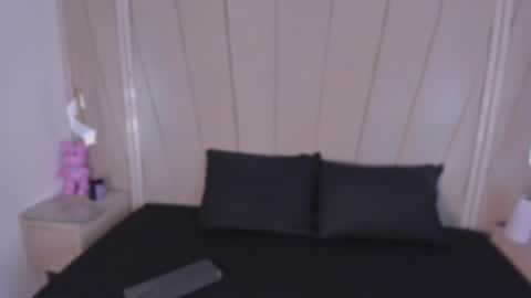 lexiee__ online show from 01/12/26, 12:10