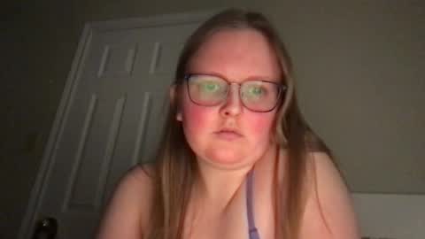 Snapshot of lexielilacs chatting on 01/12/25, 02:03 lexie online show from 01/12/25, 02:03