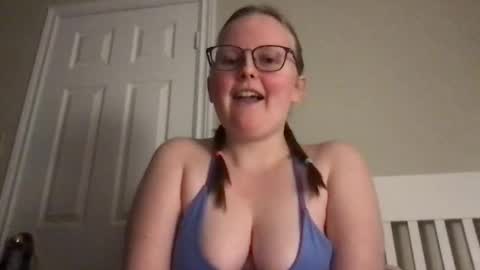 Snapshot of lexielilacs chatting on 01/13/25, 02:28 lexie online show from 01/13/25, 02:28