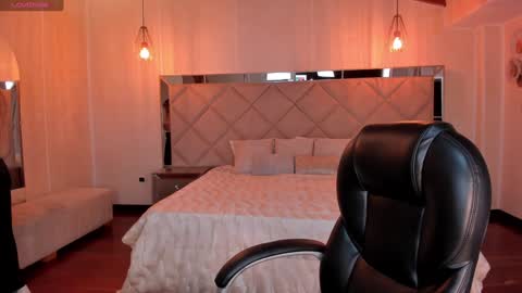 Snapshot of lexiewayne chatting on 12/23/24, 08:14 Lexie online show from 12/23/24, 08:14