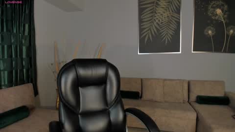 Snapshot of lexiewayne chatting on 01/04/25, 12:16 Lexie online show from 01/04/25, 12:16