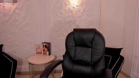 Snapshot of lexiewayne chatting on 03/21/26, 11:48 Lexie online show from 03/21/26, 11:48