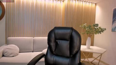 Snapshot of lexiewayne chatting on 03/25/26, 08:48 Lexie online show from 03/25/26, 08:48