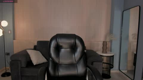 Snapshot of lexiewayne chatting on 04/15/26, 07:58 Lexie online show from 04/15/26, 07:58