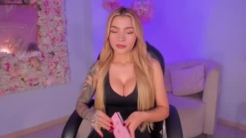 Snapshot of lexiewayne chatting on 04/16/26, 07:36 Lexie online show from 04/16/26, 07:36