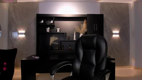 Lexie  online show from 04/28/26, 07:30