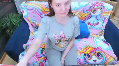 Snapshot of lexihoward chatting on 06/18/26, 06:35 Lexi online show from 06/18/26, 06:35