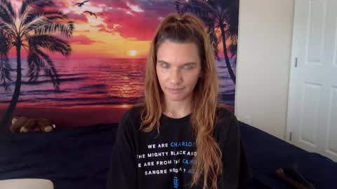 Alexia L. online show from 09/18/25, 03:03