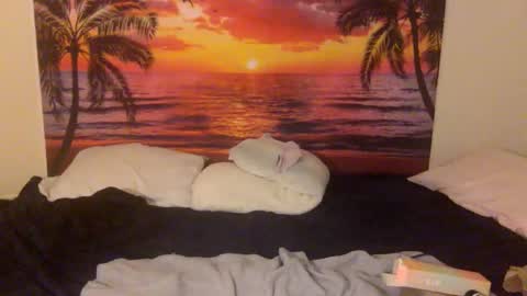 Snapshot of lexiial0 chatting on 12/22/25, 04:20 Alexia L. online show from 12/22/25, 04:20