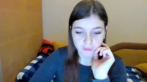 Snapshot of lexiluxlov chatting on 12/02/25, 08:08 Elisabeth online show from 12/02/25, 08:08