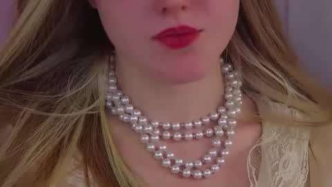 Snapshot of lexireadway chatting on 12/13/25, 08:36 Lexi online show from 12/13/25, 08:36