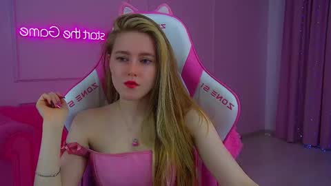 Snapshot of lexireadway chatting on 03/17/26, 06:28 Lexi online show from 03/17/26, 06:28