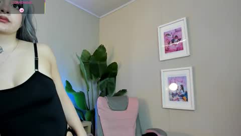 Snapshot of lexirouge__ chatting on 11/10/25, 01:10 lexirouge online show from 11/10/25, 01:10