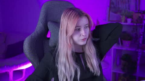 Lexi Wenford NO NUDE GODDESS online show from 12/13/24, 06:31